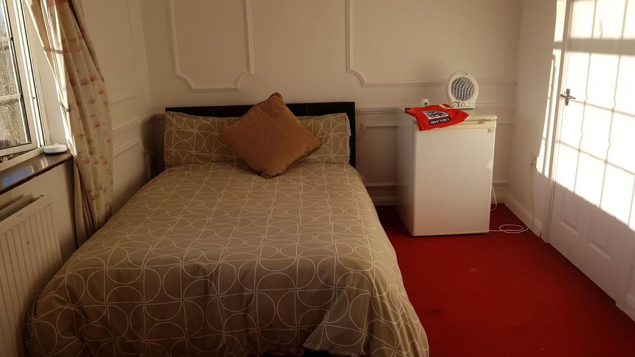 Hatfield Suites Buitenkant foto